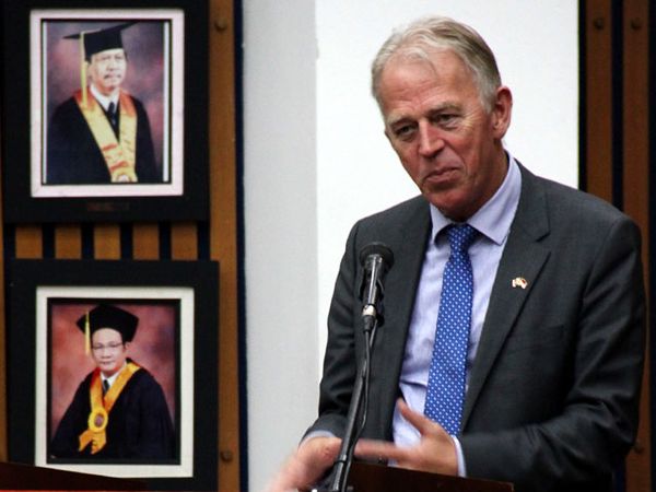 UI-Menlu Denmark Diskusi Soal Korupsi & Demokrasi