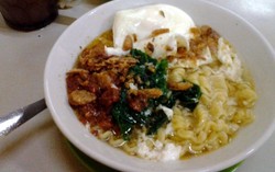 Yuk, Nongkrong Asyik 4 Warung Mi Instan Populer di Jakarta