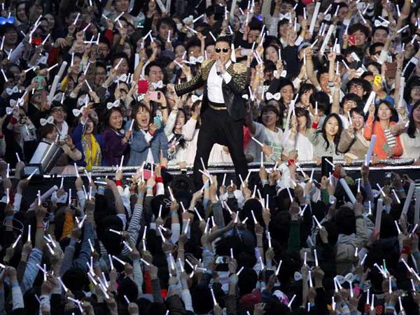Kemeriahan Konser Happening Psy di Korea