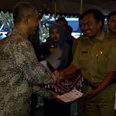 SKK Migas-K3S Bagi Komputer dan Modem di Madura