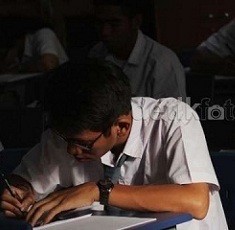 UN SMA Bermasalah, PT Ghalia Hanya Cetak Soal UN SMP di 1 Provinsi
