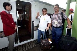 PKS Gelar Rapat di Atas KA Eksekutif Argo Sindoro Jakarta-Semarang