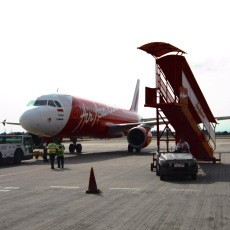 Indonesia AirAsia Rekrut Pilot, Pramugari & Karyawan Eks Batavia