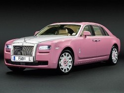 Apa Jadinya Kalau Rolls-Royce Berwarna Pink?