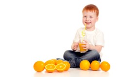 Benarkah Jus Buah Baik Diberikan pada Anak-anak?