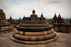 Candi Borobudur Diduga Miring, Pengelola Belum Tahu
