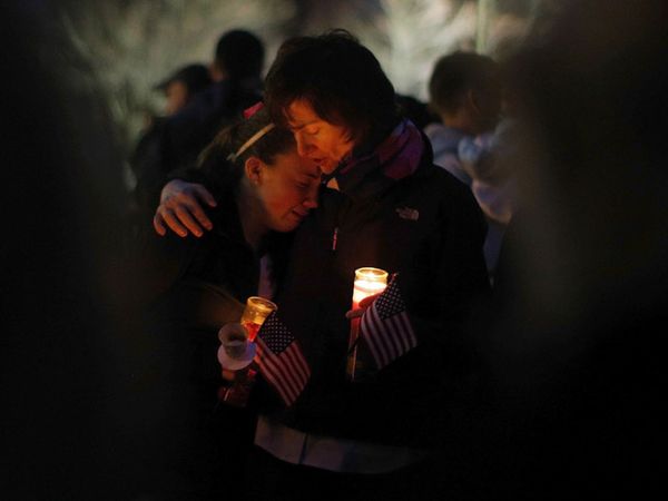 Warga AS Mengenang Korban Bom Boston