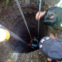 Seorang Nenek Kecemplung Sumur Ketika Mengejar Ayam