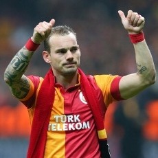 Kesulitan di Awal Kepindahan, Kini Sneijder Merasa Lebih Baik