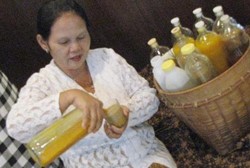 Penasaran Apa Saja Isi Bakul Jamu Gendong? Yuk, Kita Intip