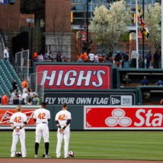 Simpati Para Atlet untuk Korban Ledakan di Boston Marathon