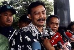 Andi Mallarangeng Beri Kuliah Umum Tentang Politik Indonesia