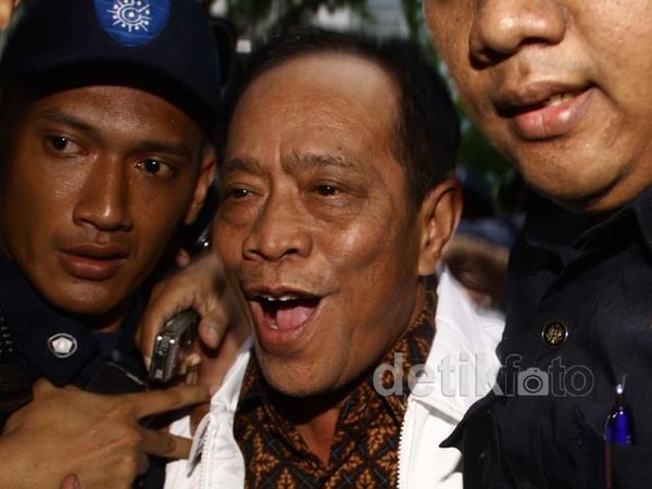 Ketua DPRD Bogor Dijebloskan ke Rutan KPK