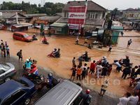 Banjir, Jalan Jati Mekar Bekasi Lumpuh