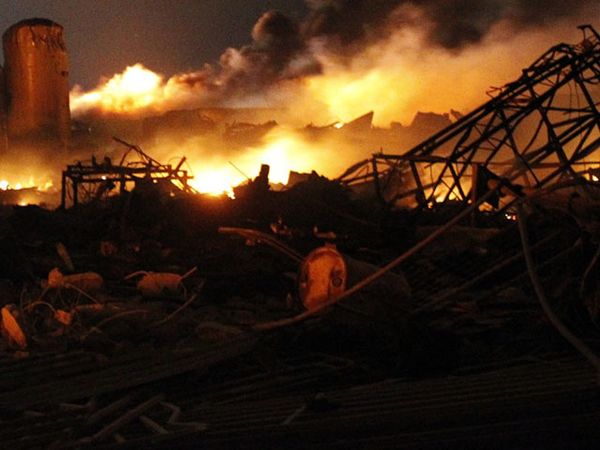 Pabrik Pupuk di Texas Meledak