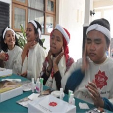 Penyandang Tuna Netra pun Ingin Terlihat Cantik