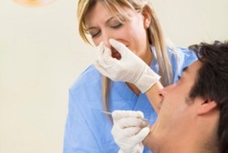 5 Penangkal Bau Mulut yang Paling Gampang Ditemukan