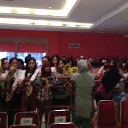 Penonton Sudah Masuki Arena Jumpa Fans Gratis Bigbang
