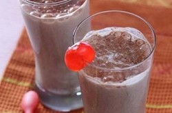 Resep Anak: Banana Split Shake
