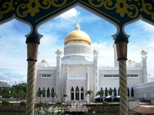 Masjid Kubah Emas Ala Brunei Darussalam
