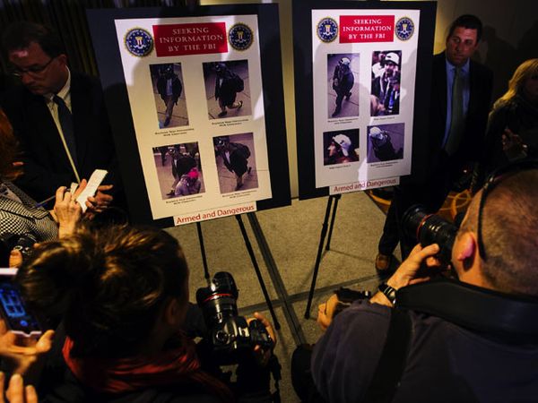 FBI Tunjukkan Foto Pelaku Bom Boston