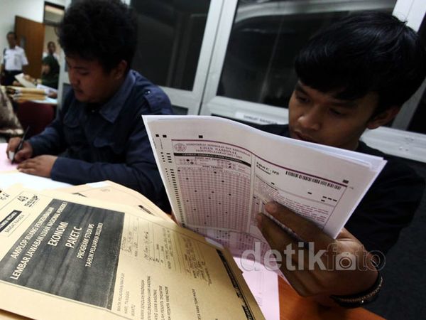 Di Sinilah Lembar Jawaban UN Dipindai