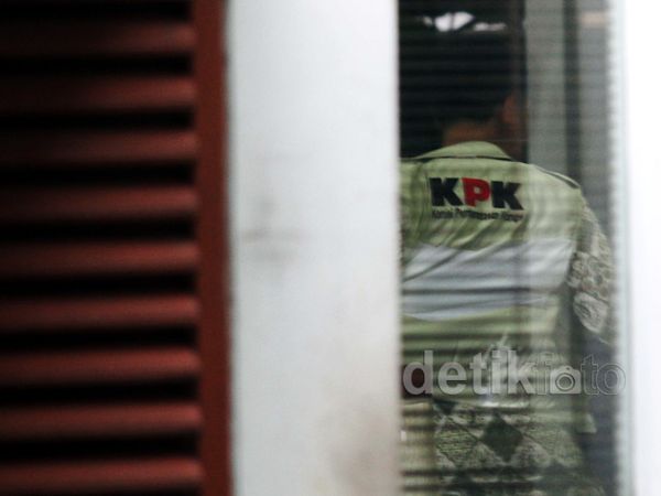 Rumah Mewah Kepala Bappebti Digeledah KPK