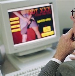 Dicari! Chief Pornography Officer Bergaji Rp 300 Juta