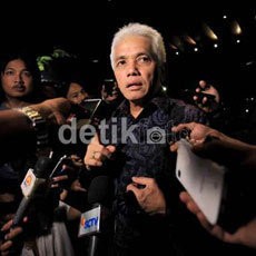 Hatta Kritik Masyarakat Kelas Menengah RI Terlalu Konsumtif