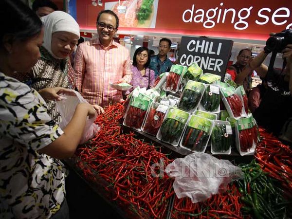 Carrefour Rayakan Hari Konsumen Nasional 2013