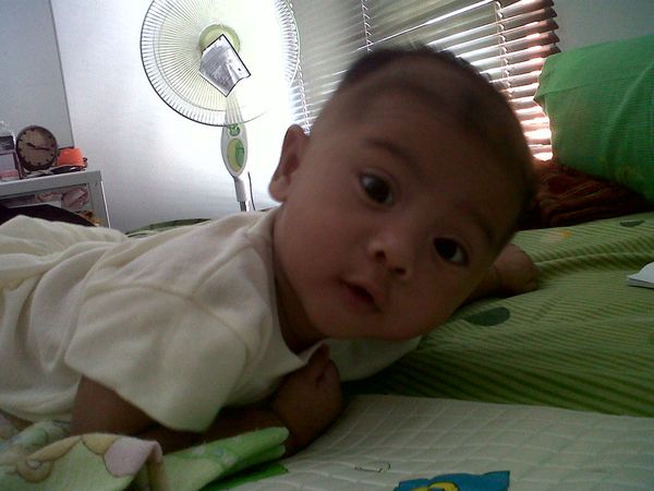 Rafa Rajendra Najib, 10 Bulan, Lelaki