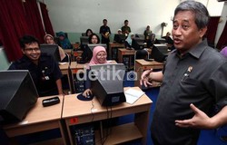 Ketika Mendikbud Menjawab Pentingnya UN ke Siswi SMU Palangkaraya