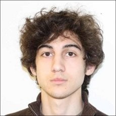 Penangkapan Dzhokhar Tsarnaev Disambut Tepuk Tangan & Sorakan Warga