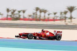 Kalahkan Vettel, Alonso Tercepat di Latihan Terakhir