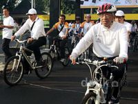 Menristek Ikuti Ristek Bike Tour 2013