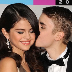  Kepergok Mesra, Selena Gomez dan Justin Bieber Balikan Lagi?
