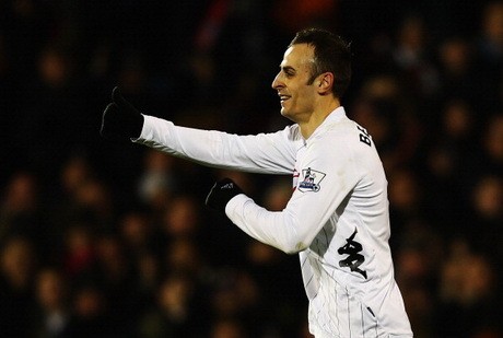 Koscielny Waspadai Ancaman Berbatov