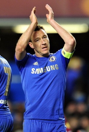 Terry Belum Pikirkan Kontrak Baru