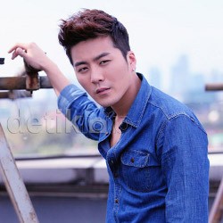 Kemesraan Eru di Konser Jakarta