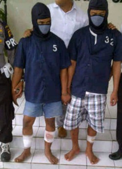 Sempat Duel di Atap Rumah, Pedagang Daging Ditembak Polisi