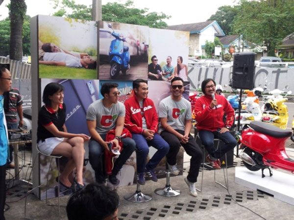 Vespa Joyrider bersama David Naif dan Bottlesmoker