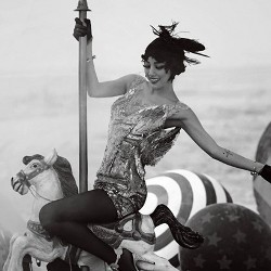 Sebelum Comeback, Lee Hyori Pose Seksi untuk Vogue