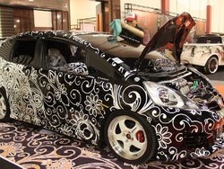 Honda Jazz Bermotif Batik Luar Dalam