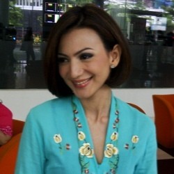 Wanda Hamidah, tentang Masa Sulit dan Ingin Berhenti dari Politik