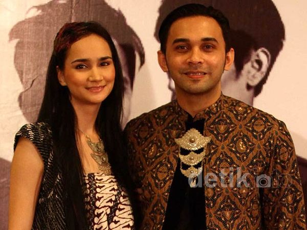 Teuku Zacky & Istri Tercinta