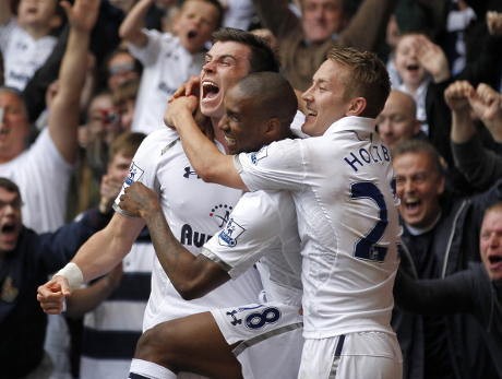 Manfaatkan Sayap Jadi Langkah Tepat Spurs
