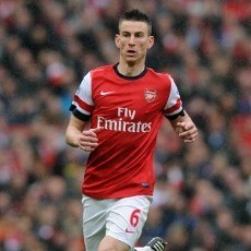 Koscielny Siap Redam Van Persie di Emirates