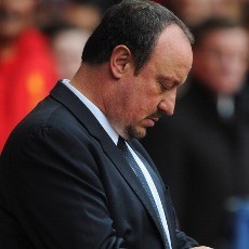 Benitez Permasalahkan Lamanya Injury Time