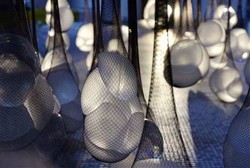 Ketika Payudara-payudara Palsu Disulap Menjadi Karya Seni