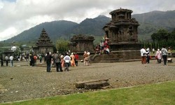 Mbah Rono: Jangan Takut Kunjungi Dieng